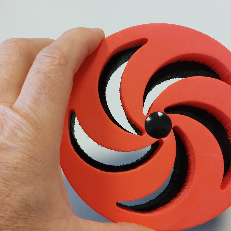 Légtechnikai csőhálózat beszabályozásához állítható zajmentes tárcsa